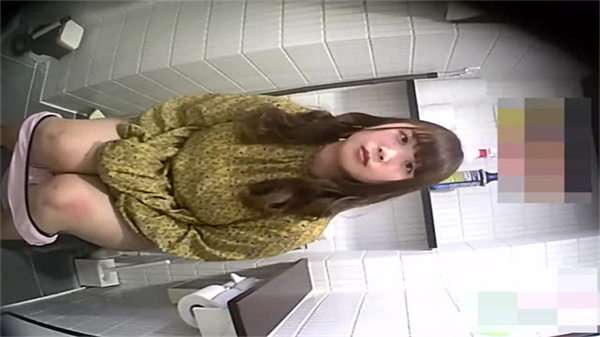 高清偷拍!30 极品嫩妹私密春光全泄,淫荡姿势让你狂撸射爆!