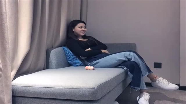 文轩探花：纯欲舞蹈学生被猛操，嫩穴内射爆浆，淫荡呻吟求更多！